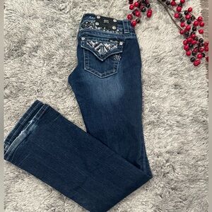 Miss Me Womens Mid Rise Bootcut Leg Jeans Embellished Pockets Dark Wash Size 29